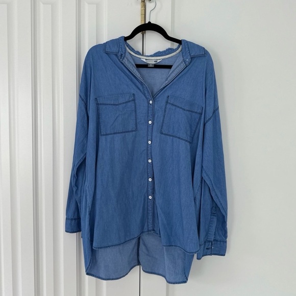 Old Navy Tops - Old Navy Boyfriend Denim Shirt